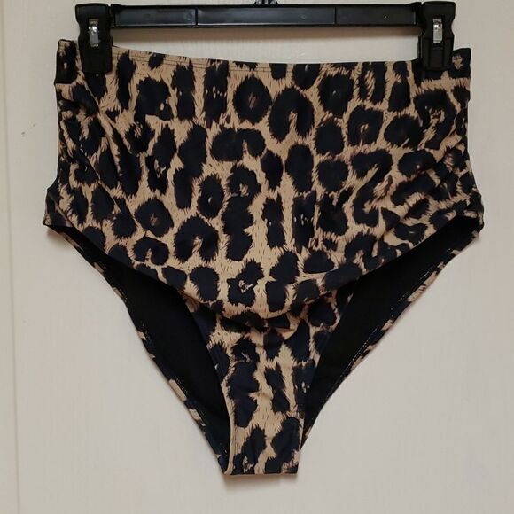 Animal Print Two Piece Swimsuit New without tag sz XL 18-20 - Picture 4 of 8